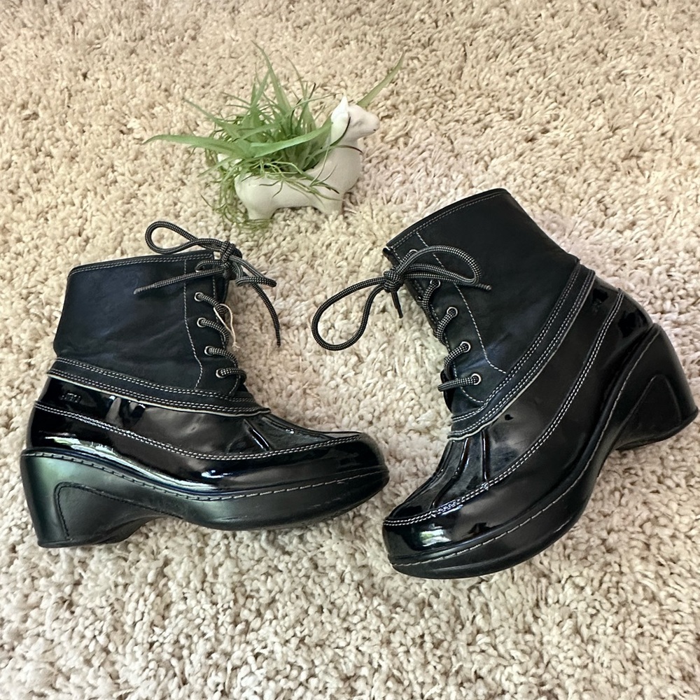 JBU black faux leather rubber sturdy women’s dark ankle fashion boots. S…